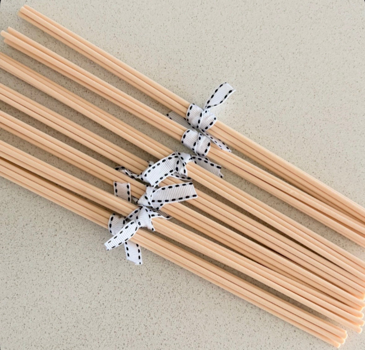 additional / NATURAL FIBRE REED STICKS